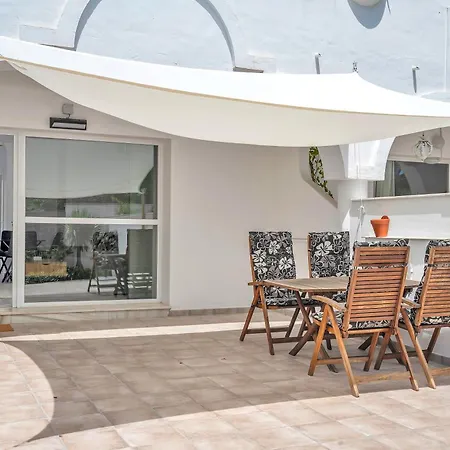 Holiday home Relaxing In